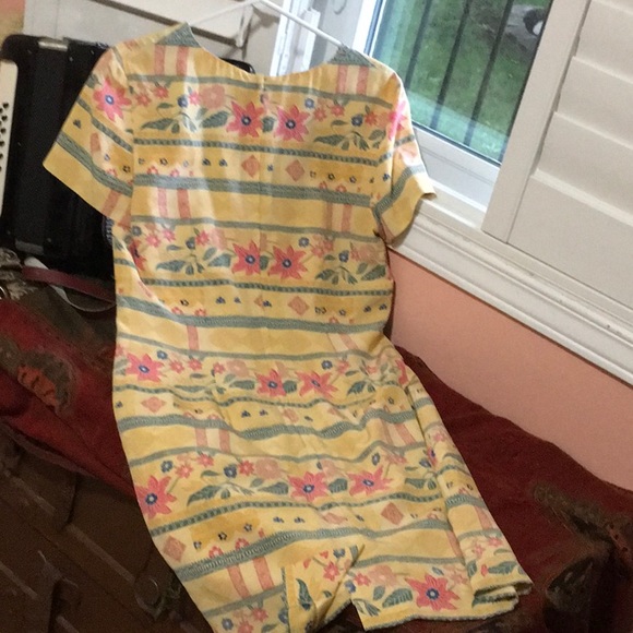 Vintage, 1970, Silk dress, Talbots, US 8. floral design. - Picture 4 of 5